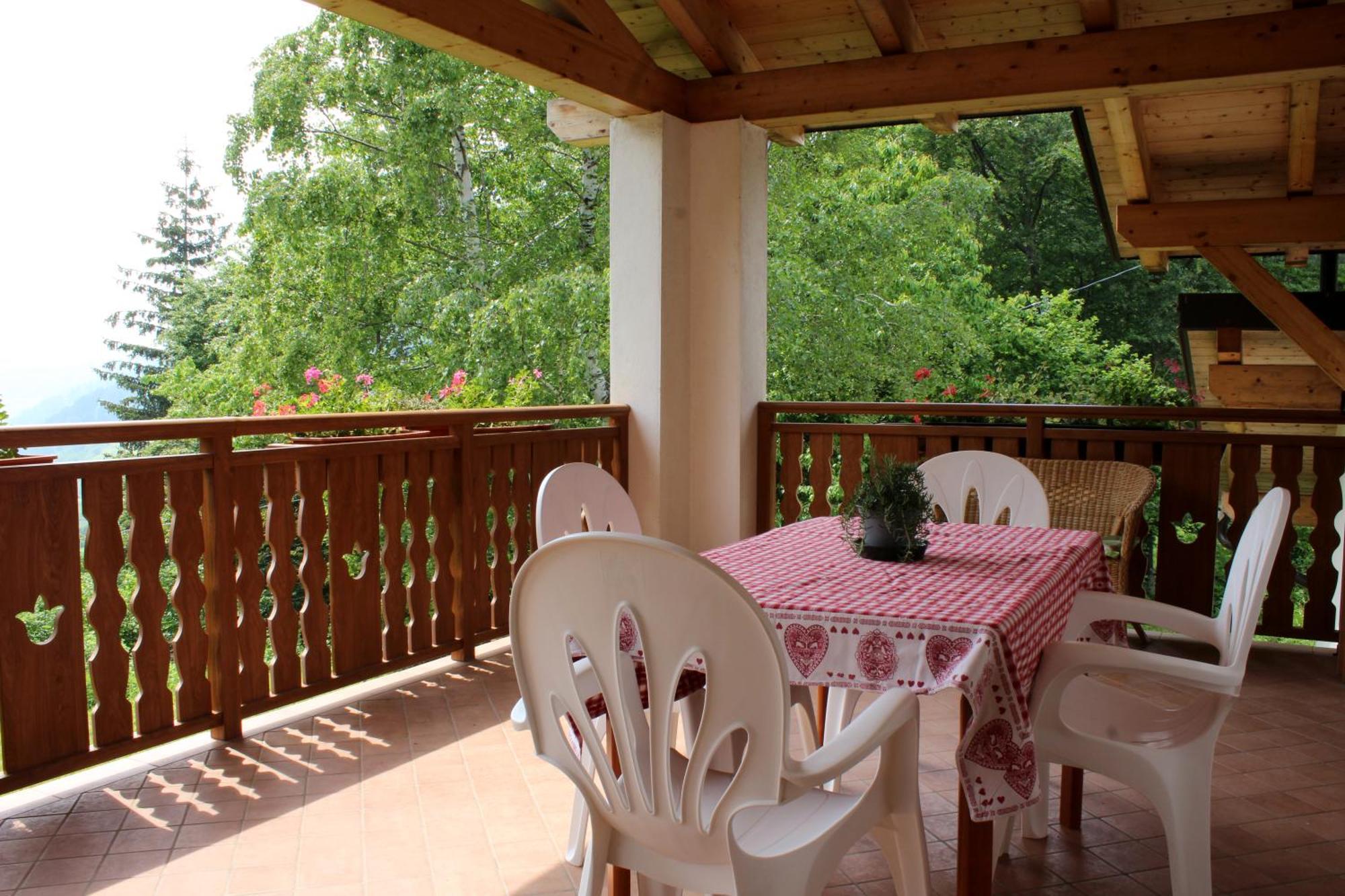 Appartamento Vacanze Bordala Ronzo-Chienis Exterior foto